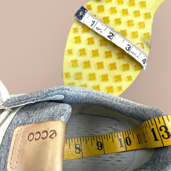 Ecco Womens Leather Golf Shoes Gortex S-Three Spikeless Sz. 9 - 9.5 Wide Cream - Picture 13 of 13